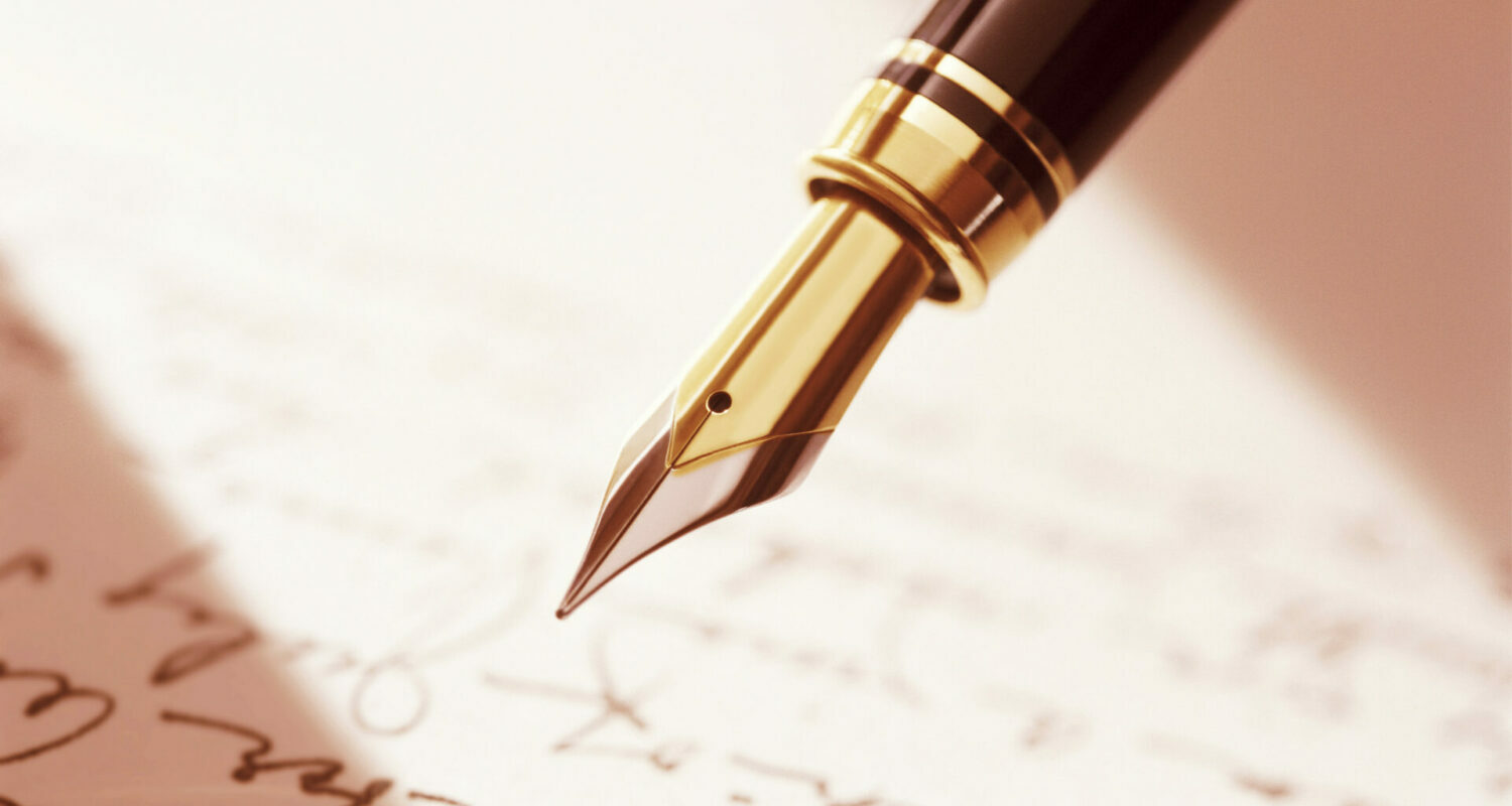 goldener Füllfederhalter